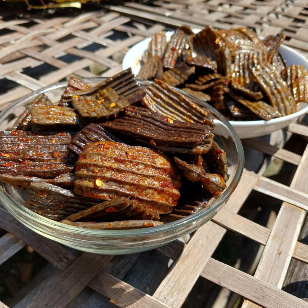 

Sebring Kerupuk Jengkol Kemasan 500gr Pedas Daun Jeruk