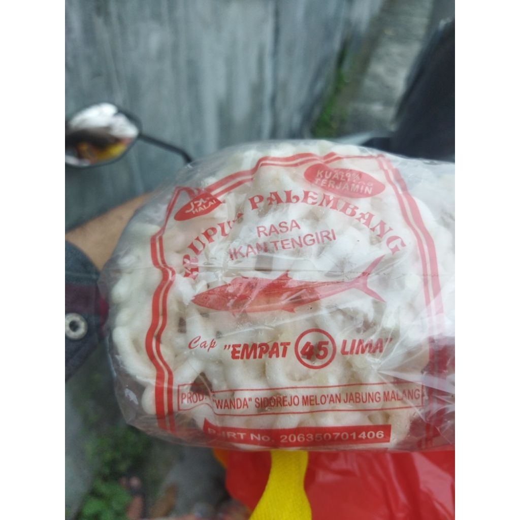 

KERUPUK IKAN TENGGIRI PREMIUM KHAS PALEMBANG isi 10 bungkus