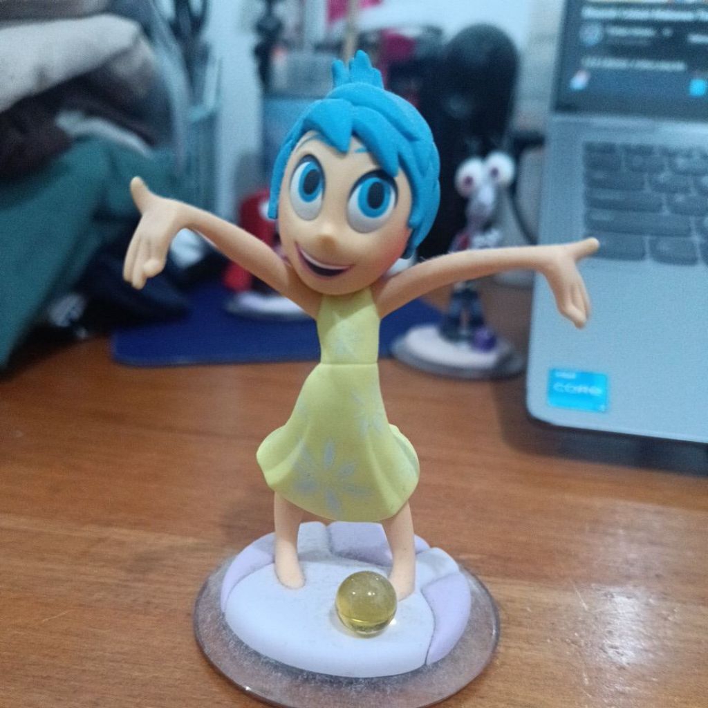 Disney Pixar Infinity Inside Out Figure "Joy"