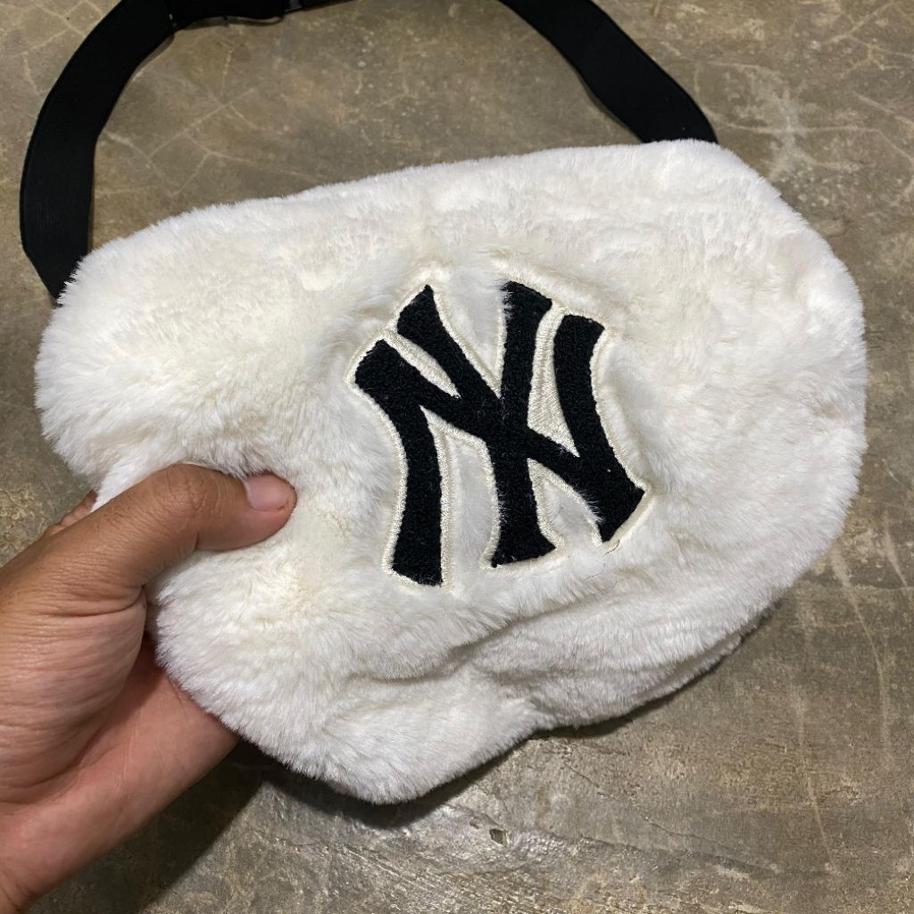 tas selempang tas pinggang tas penghangat tangan MLB NY second