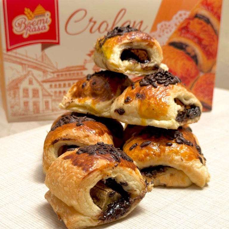 

Pisang Bolen - CroLen Coklat