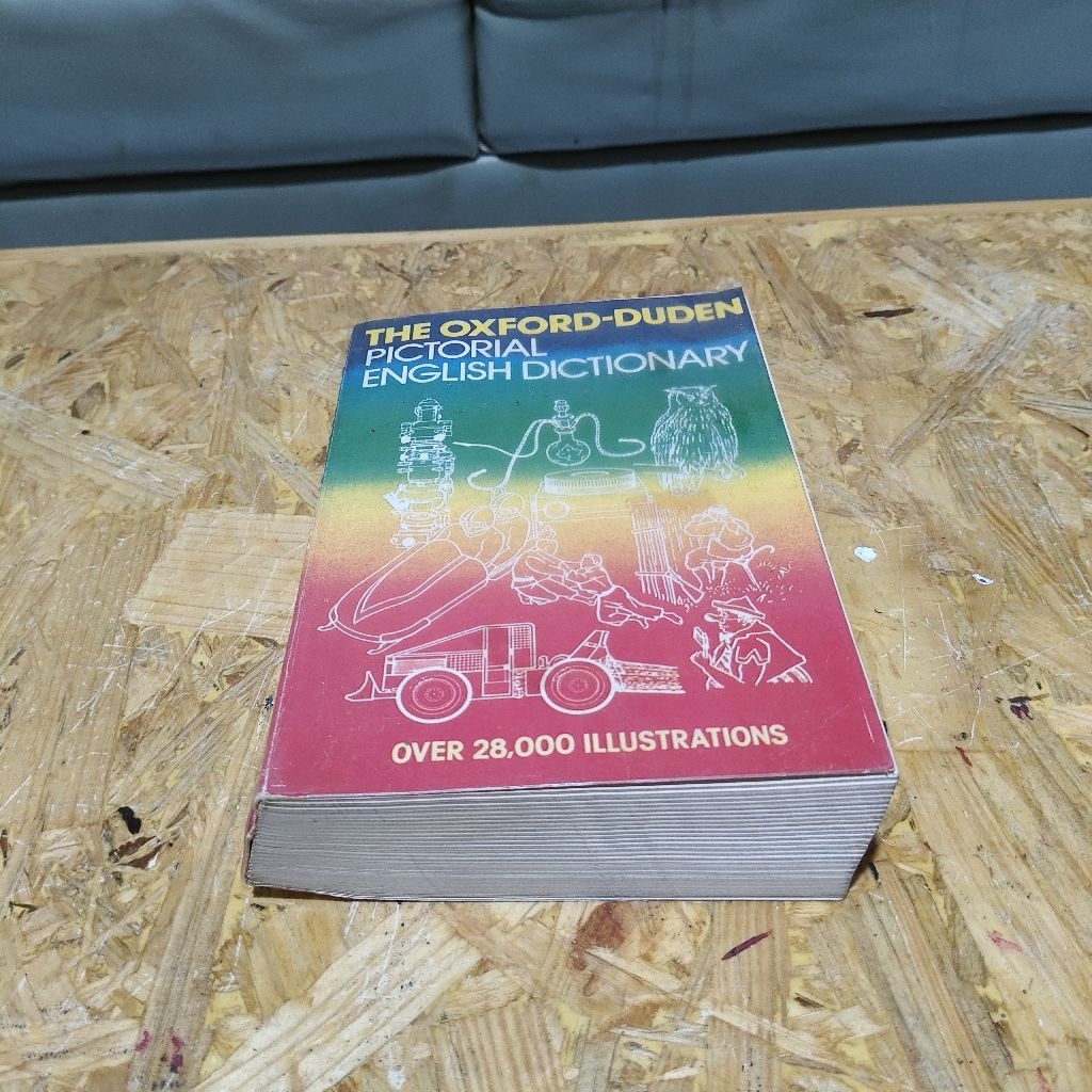 Buku The Oxford Duden Pictorial English Dictionary