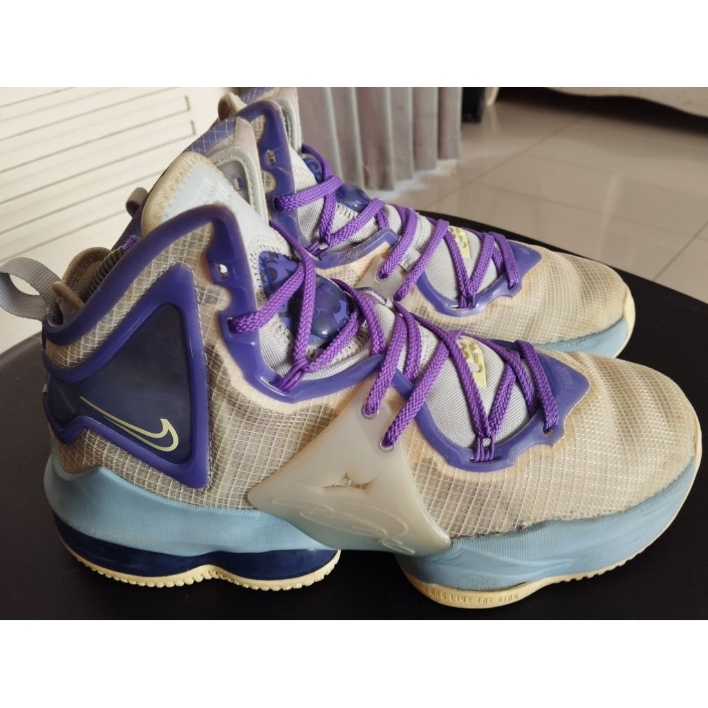 Sepatu basket lebron 19 original seken sz 40 insole 25cm siap pakai 