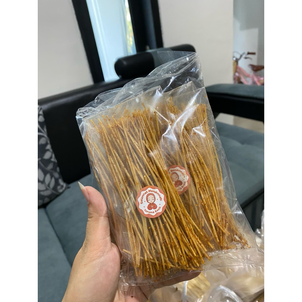 

Mie Lidi Pedas Asin Rin's Snack