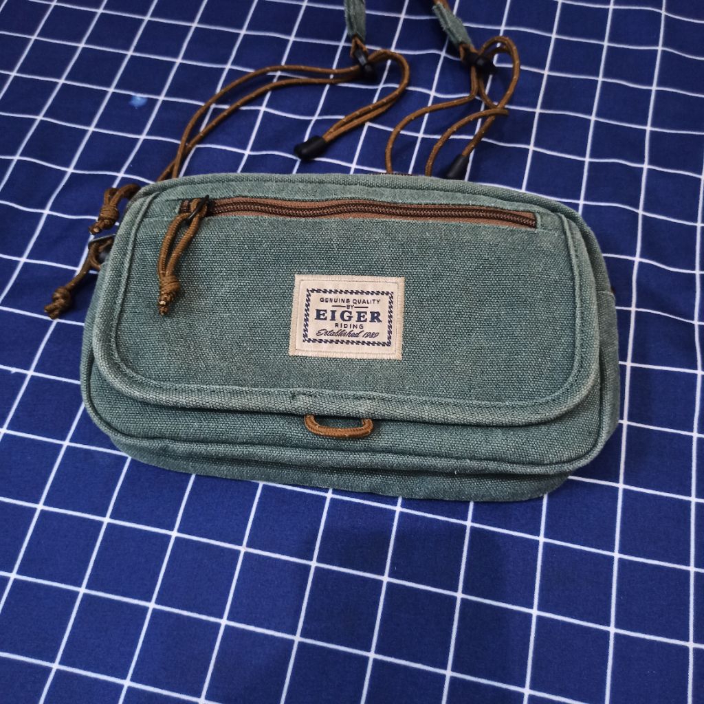 tas eiger canvas sling pouch preloved