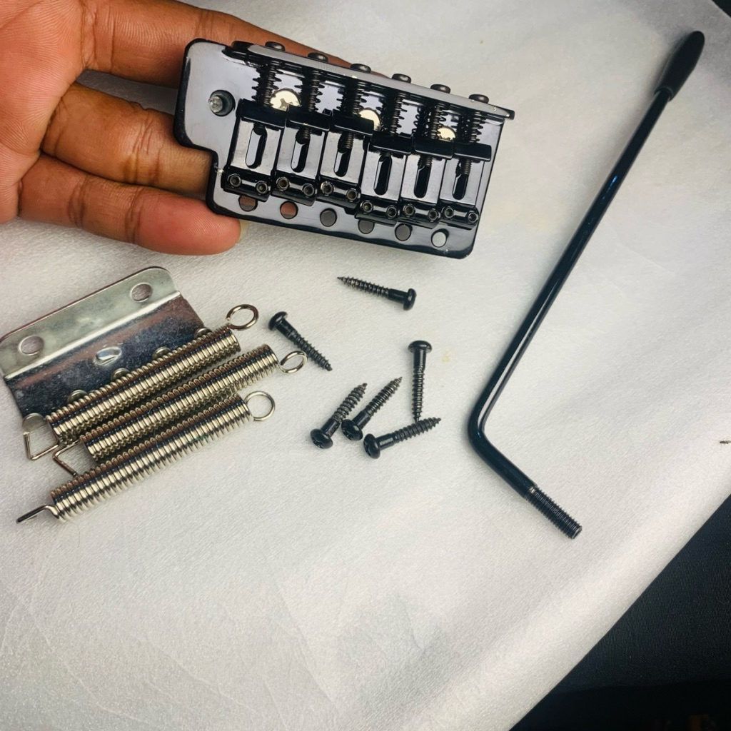 tremolo semi updown 6string original fender squire - tremolo semi up down gitar elektrik
