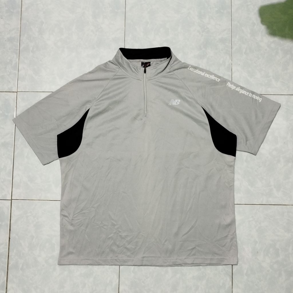 KAOS RUNNING OLAHRAGA DRYFIT NB SIZE XXL SECOND