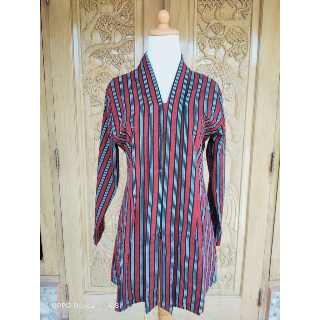 Kebaya Kutubaru Tenun Lurik Gerimis