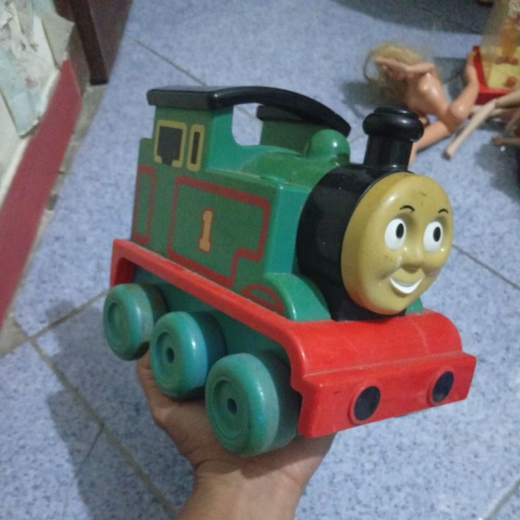 Mainan Thomas & Friends Train Kereta Tomy Britt Allcroft 2000