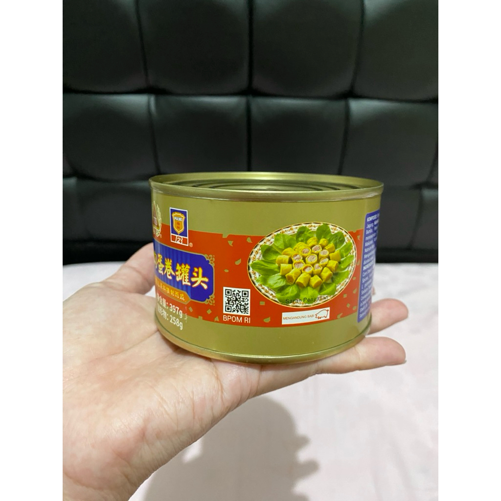 

Maling TTS Han Babi Gulung Telur Egg Roll Canned Pork Rolls Luncheon Meat EXP DEKAT 24/10/2025 ukuran besar Net WT. 397 gr