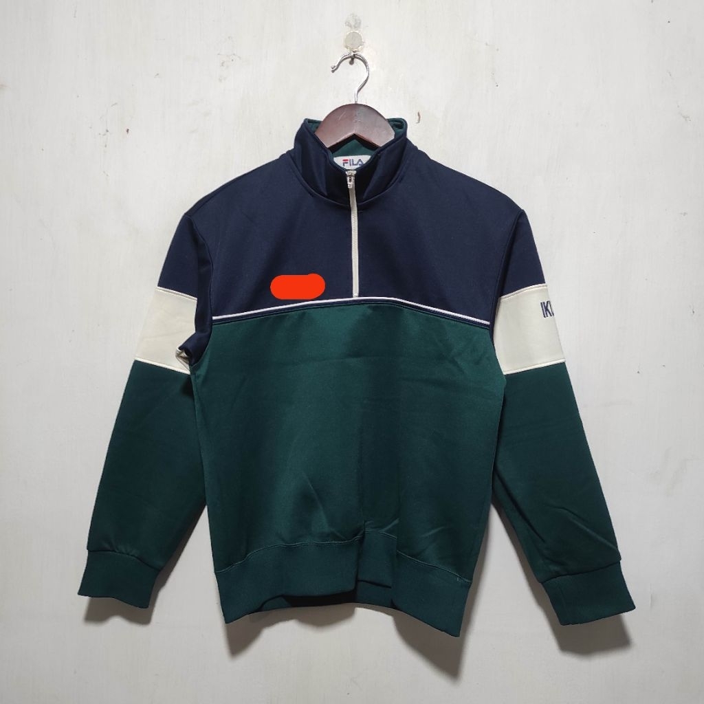 Tracktop F11a 3tones half zip
Size : S