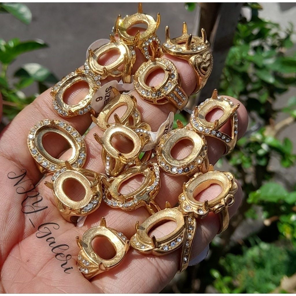 Ring emban batang wanita gold bahan titanium tahan lama
