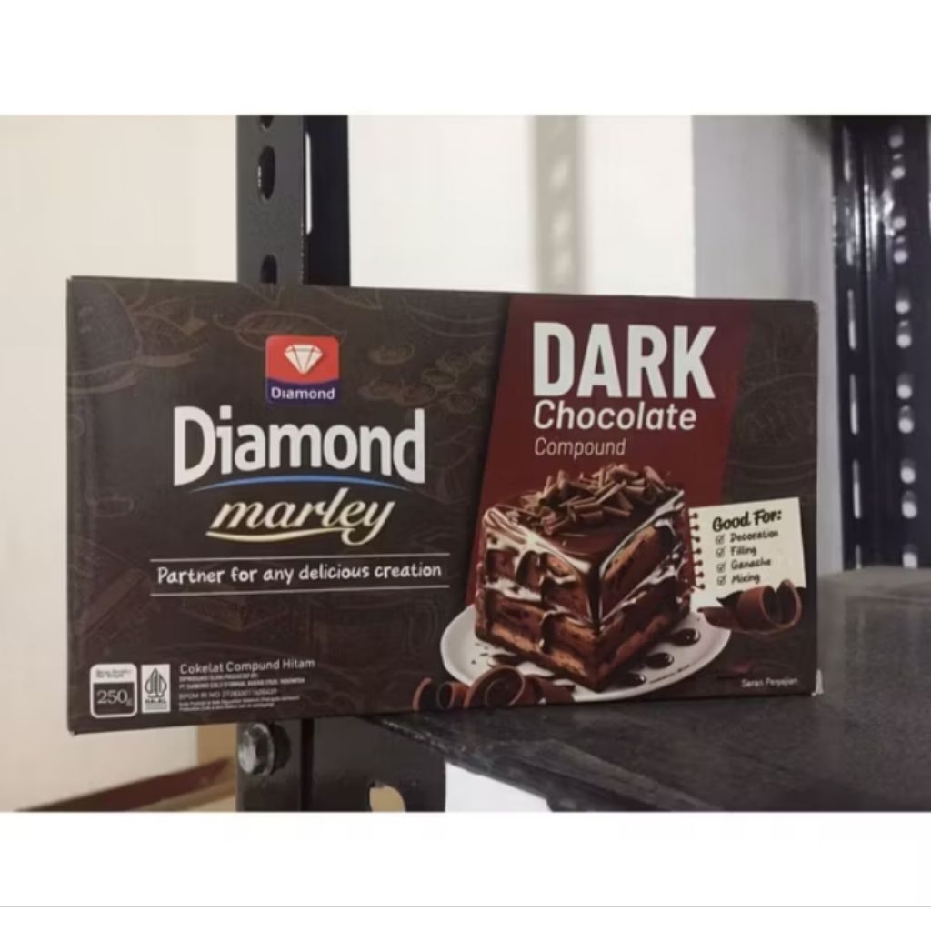

Diamond Marley Dark Chocolate Compound 250g