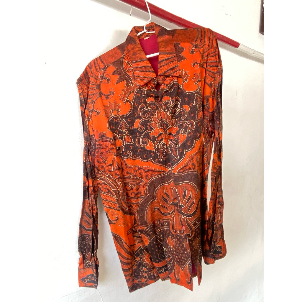 Batik Premium Kemeja Lengan Panjang Dengan Kancing Berkerah Pria Pakaian Unisex Orange Motif Hitam C