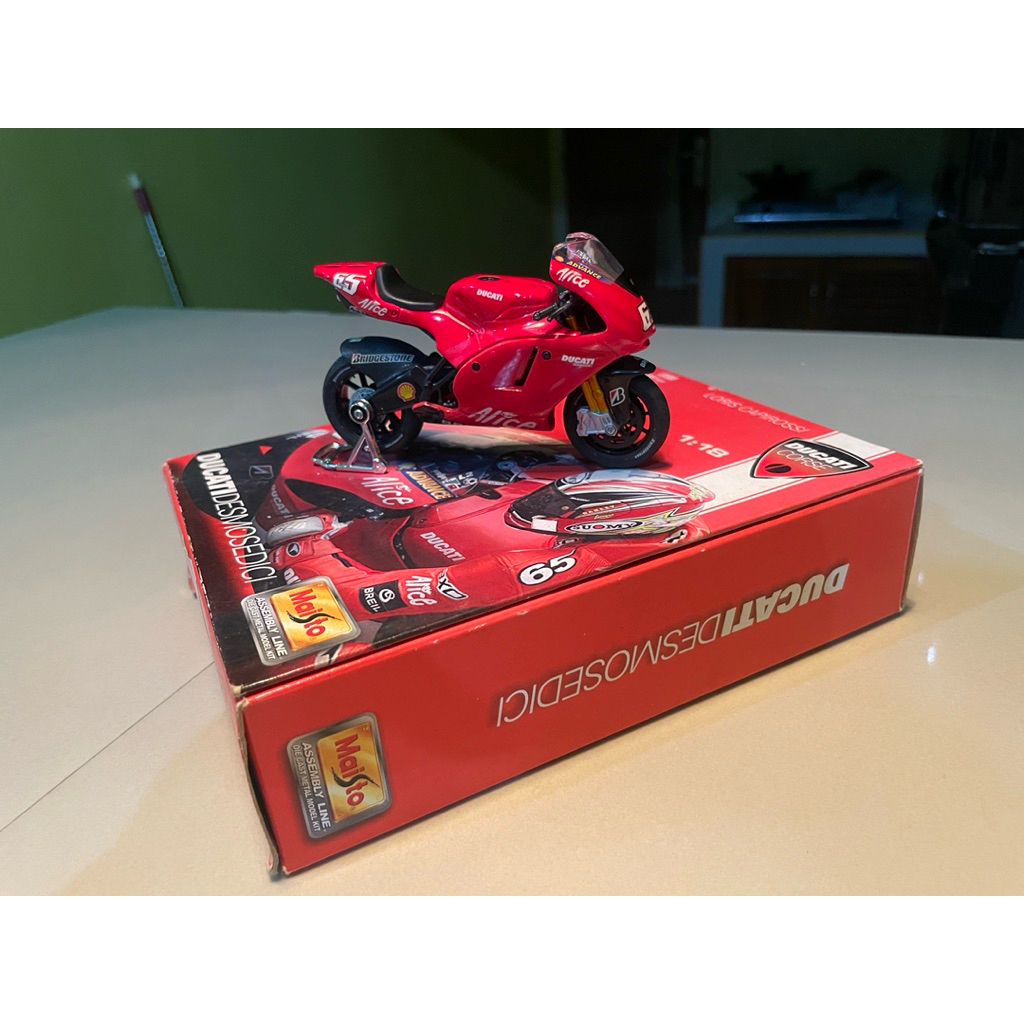 Diecast Motogp Maisto Ducati Loris Capirossi 2006