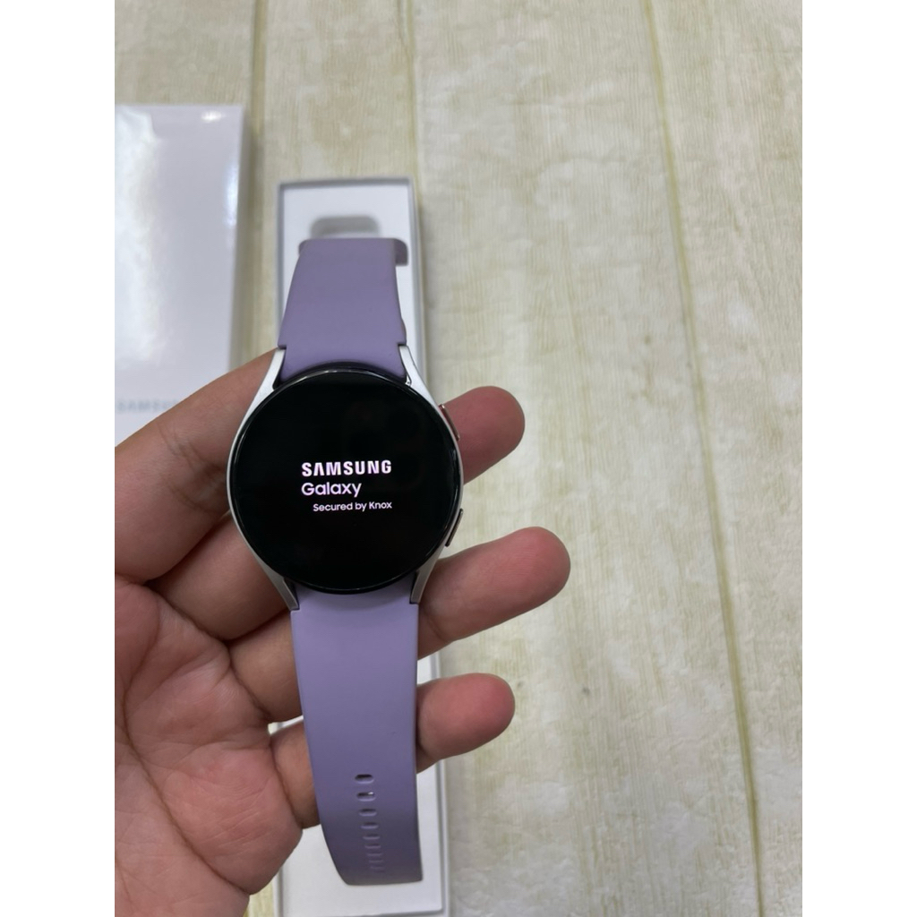 Samsung Galaxy watch 5 40mm ungu bekas second resmi sein