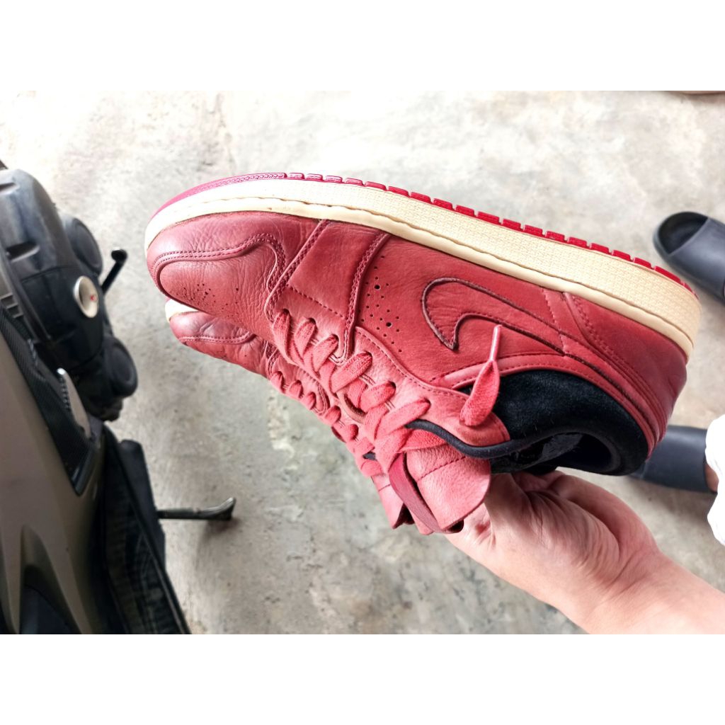 Jordan 1 Low Nouveau Team Red anti gravity low