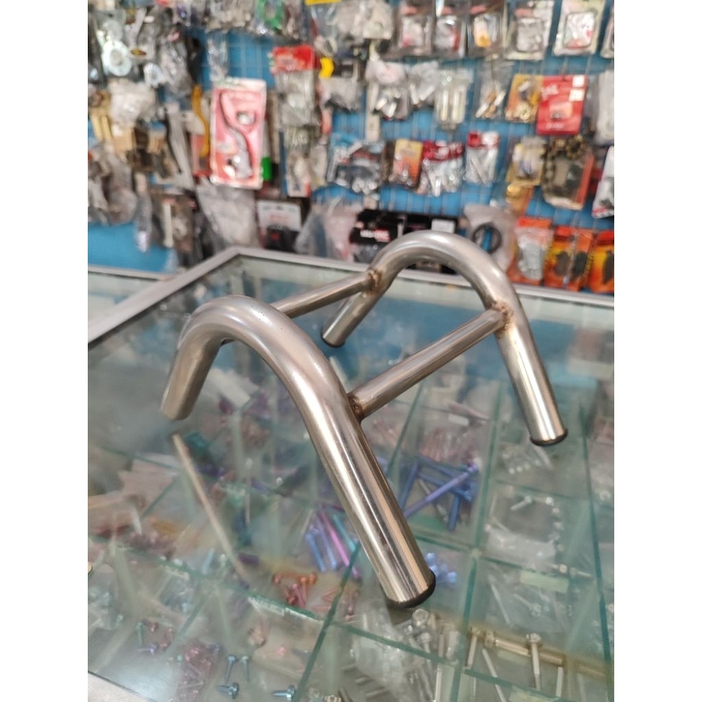 paddock pedok roda depan motor kontes