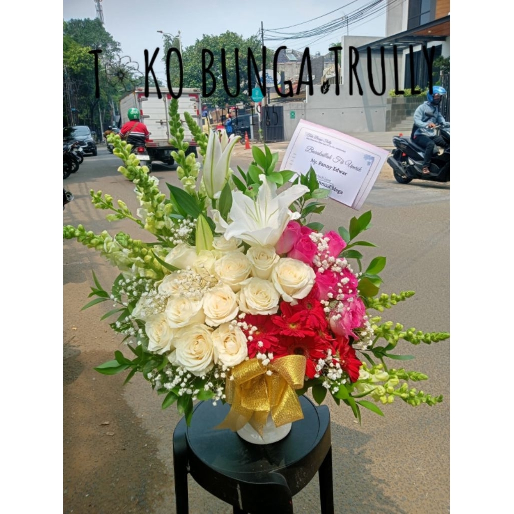 BUNGA MEJA | RANGKAIAN BUNGA SEGAR | RANGKAIAN BUNGA MEJA