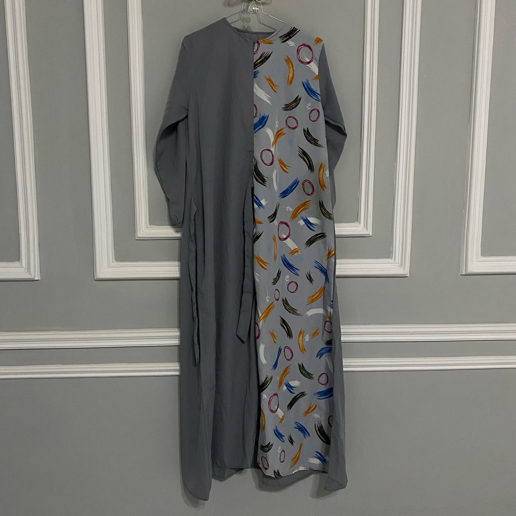 PRELOVED - Gamis Abu Motif Bunga
