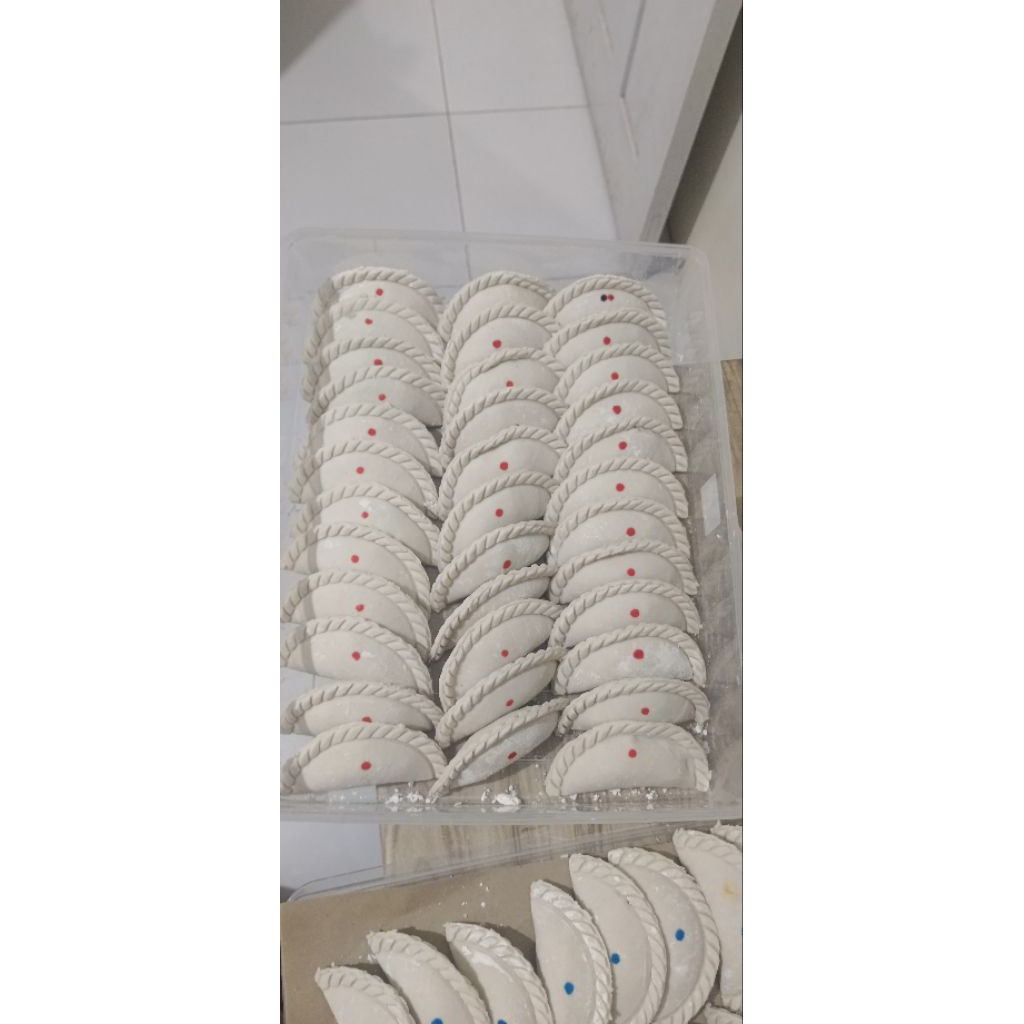 

Cireng isi Pedas merecon isi 4pcs