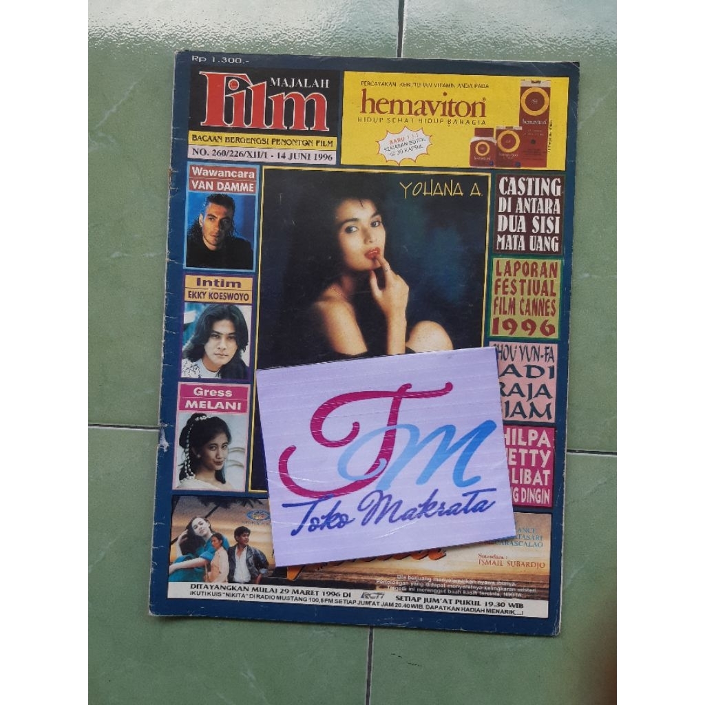 taboid majalah Film cover Yohana