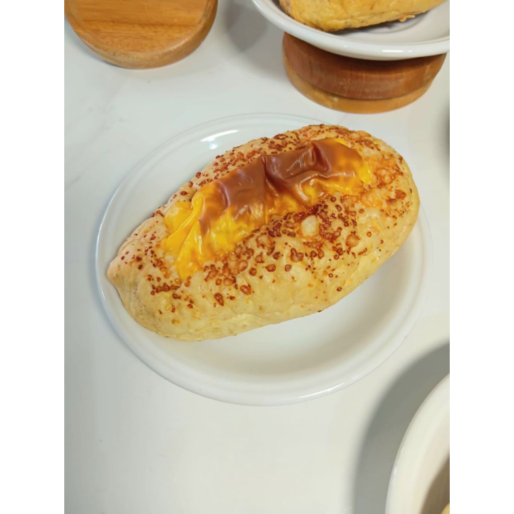 

Roti Manis Gandum Royal Cheese