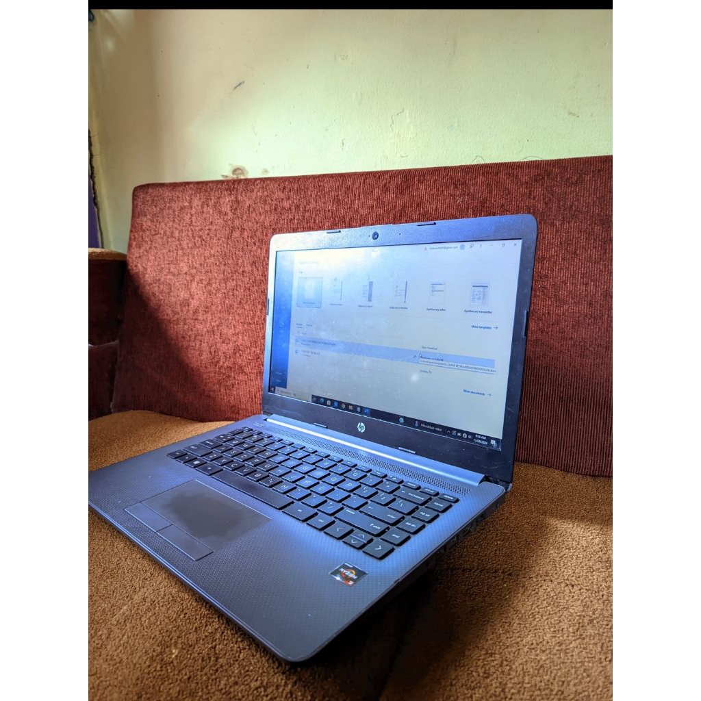 Laptop HP 245 G7