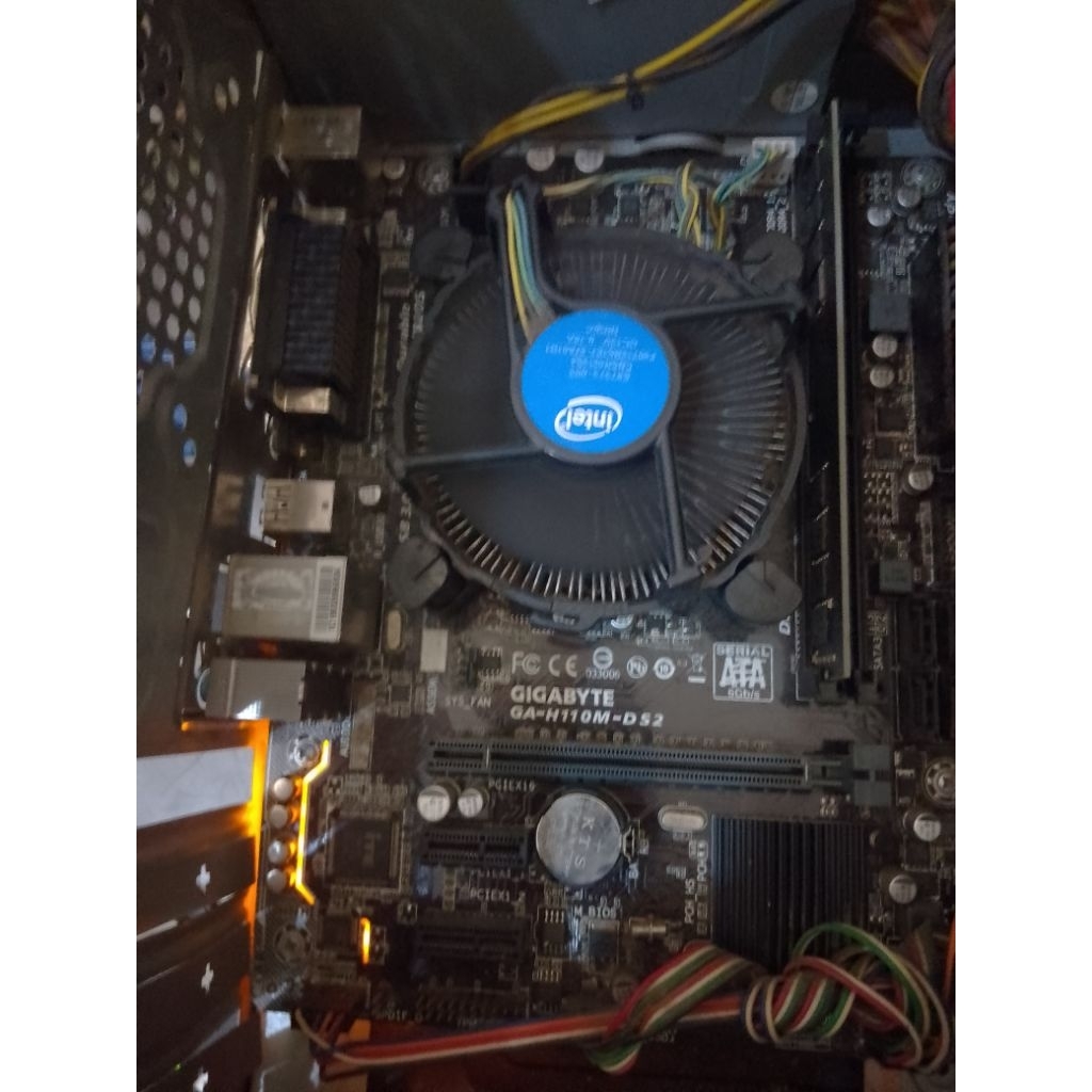 gigabyte h110 ds2 i3 6100 ram 8gb