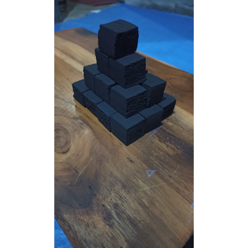 Arang briket bakaran awet tanpa asap Murah - Kubus (4kg)