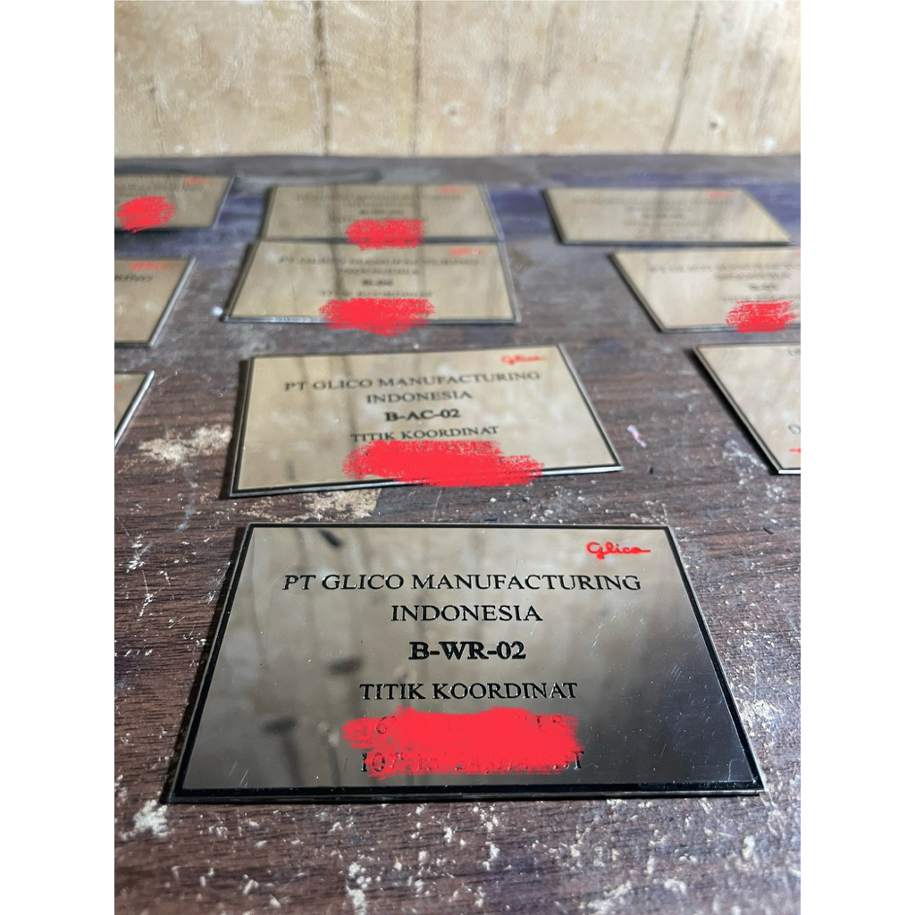 

GRAVIR NAMEPLATE LABEL STAINLESS | 0.5mm • 0.8mm • 1mm