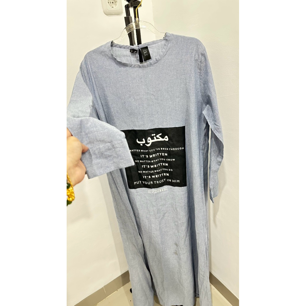 Preloved Dress Vivi Zubedi detail chat ya kak