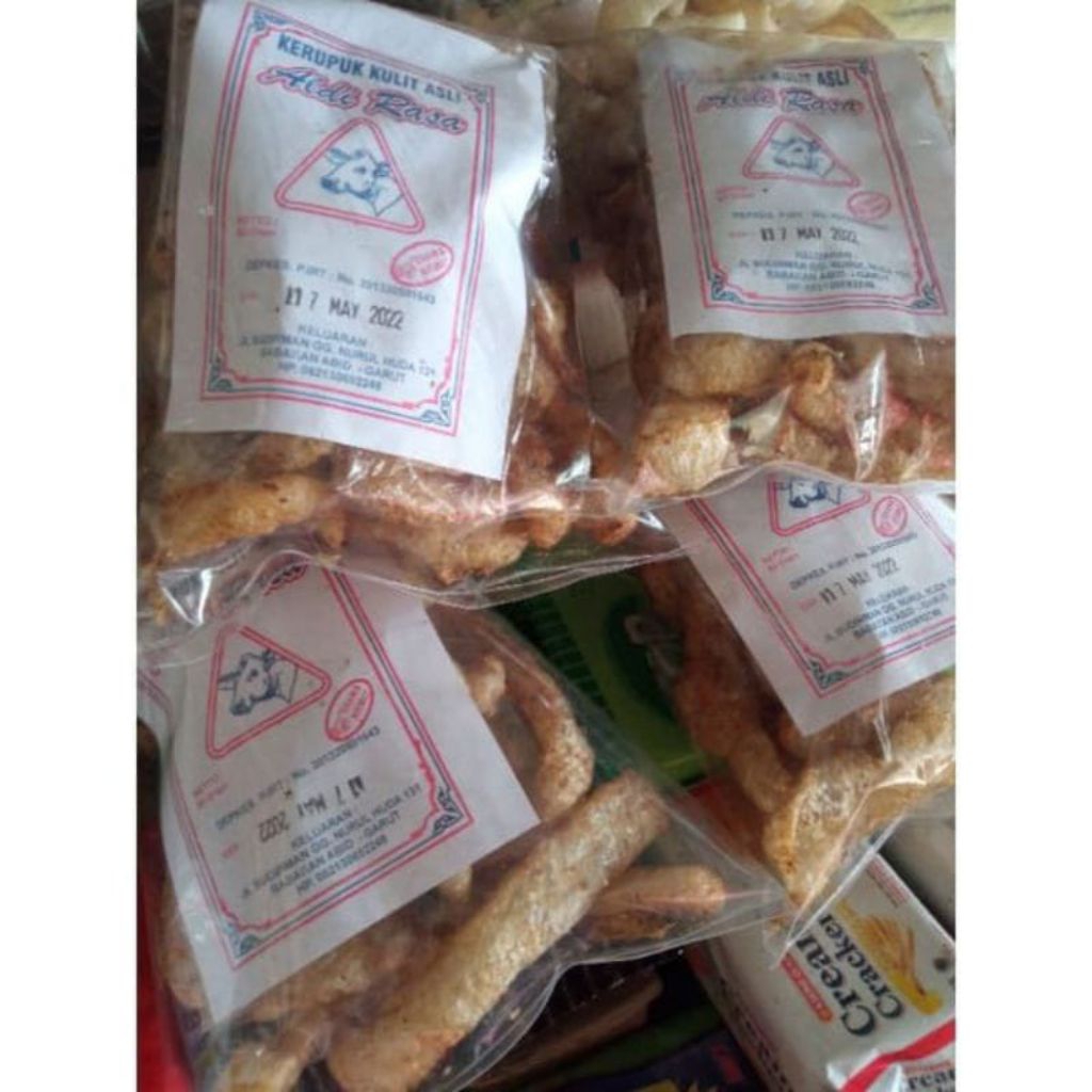 

Krupuk kulit asli Garut