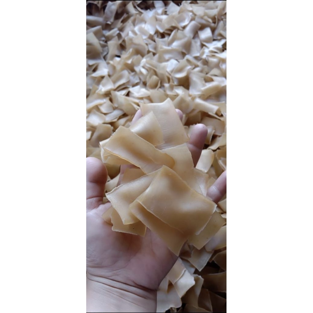 

Krupuk bawang gurih/mentah