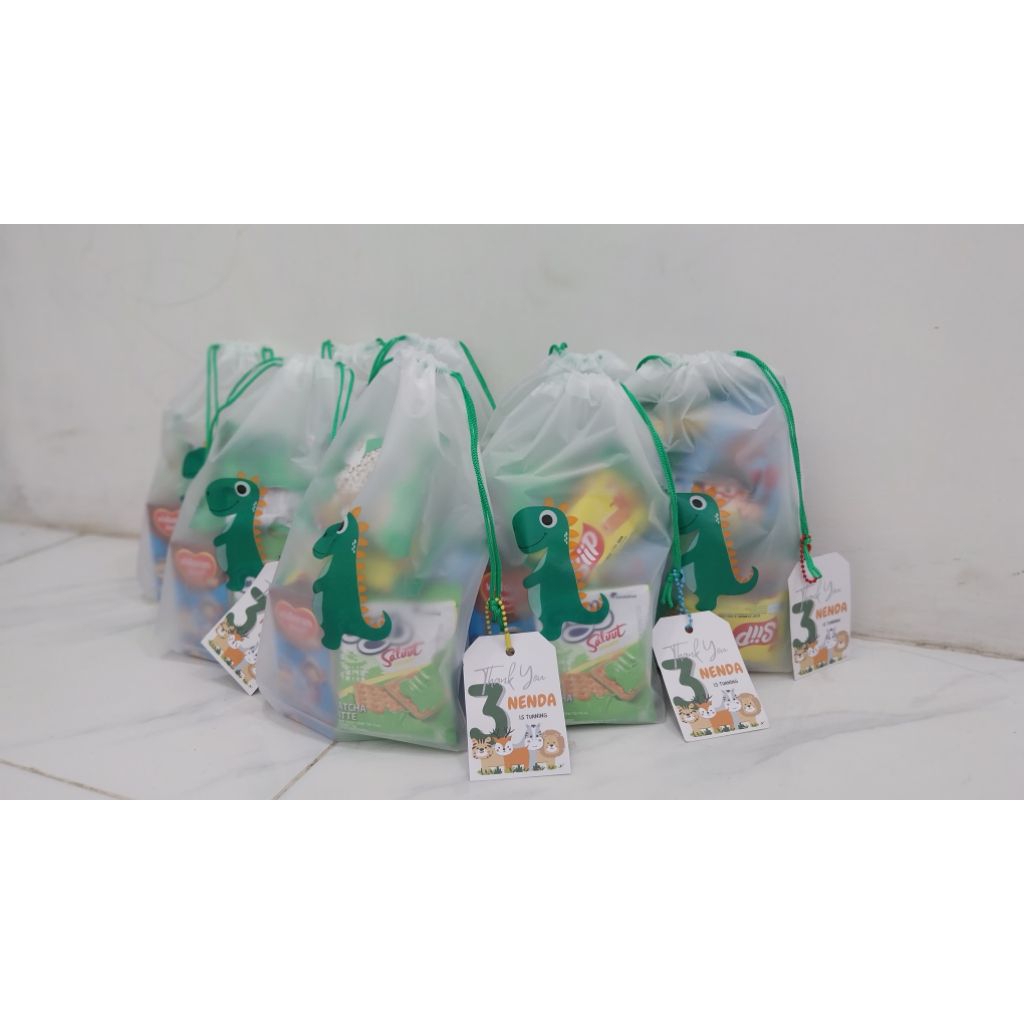 

HampersSnackUlangTahun