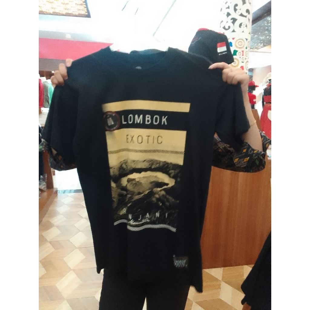 Kaos Lombok exotic - hitam Rinjani