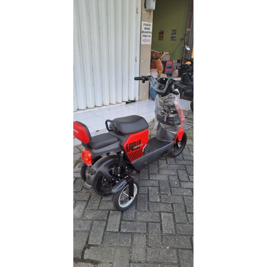 Goda - sepeda listrik Goda apollo GD 118 + roda bantu