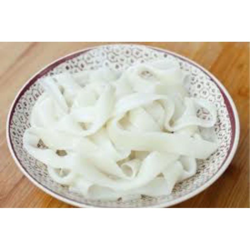 

Kwetiaw 1kg / Mie Tiaw / kuetiau mentah