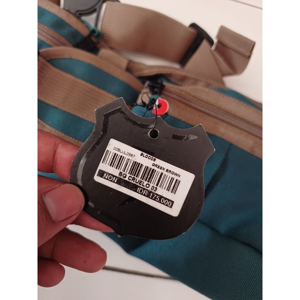tas slempang bloods