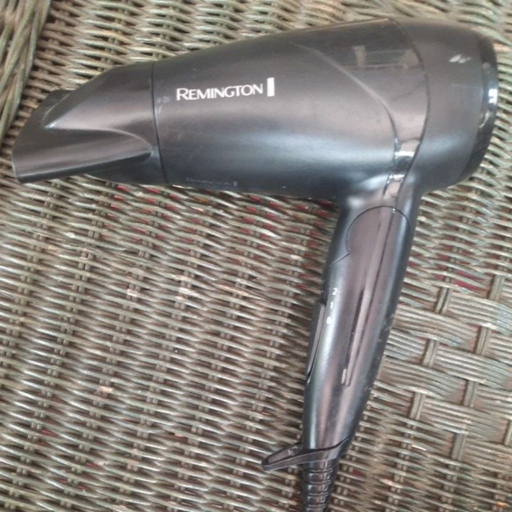 Hairdryer Remington D-1500