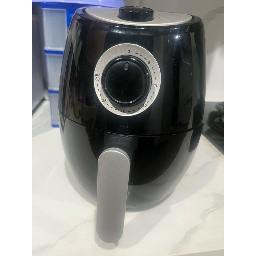 preloved air fryer lock & lock