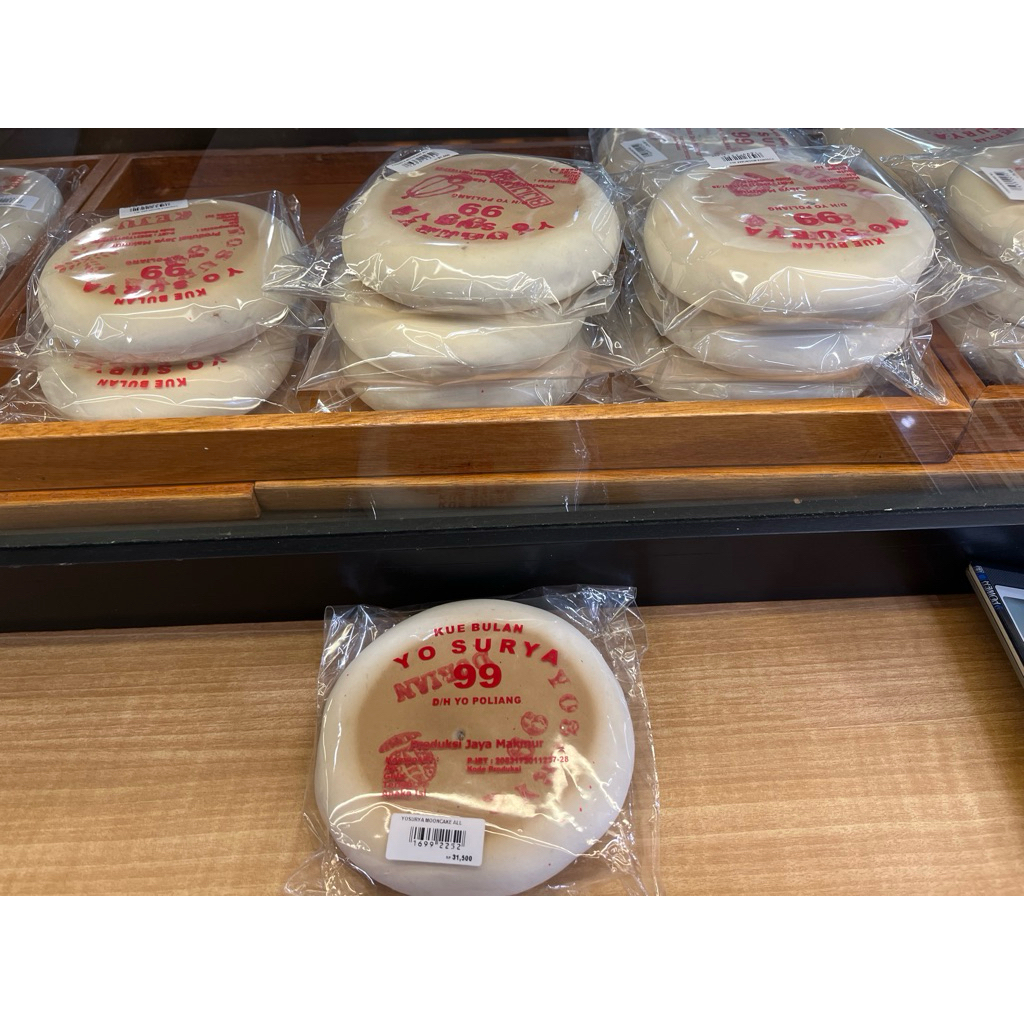

Kue Bulan Yo Surya 99