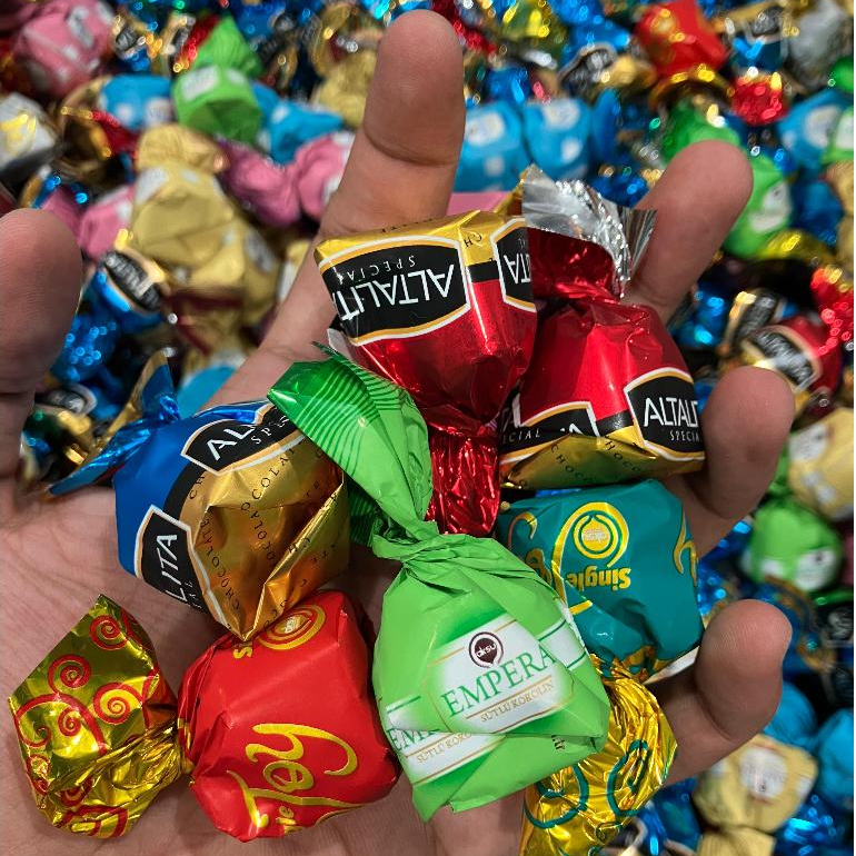 

Coklat Turki Arab Mix Premium 1KG Besar Import Asli Termurah 100% Original - Oleh Oleh Haji