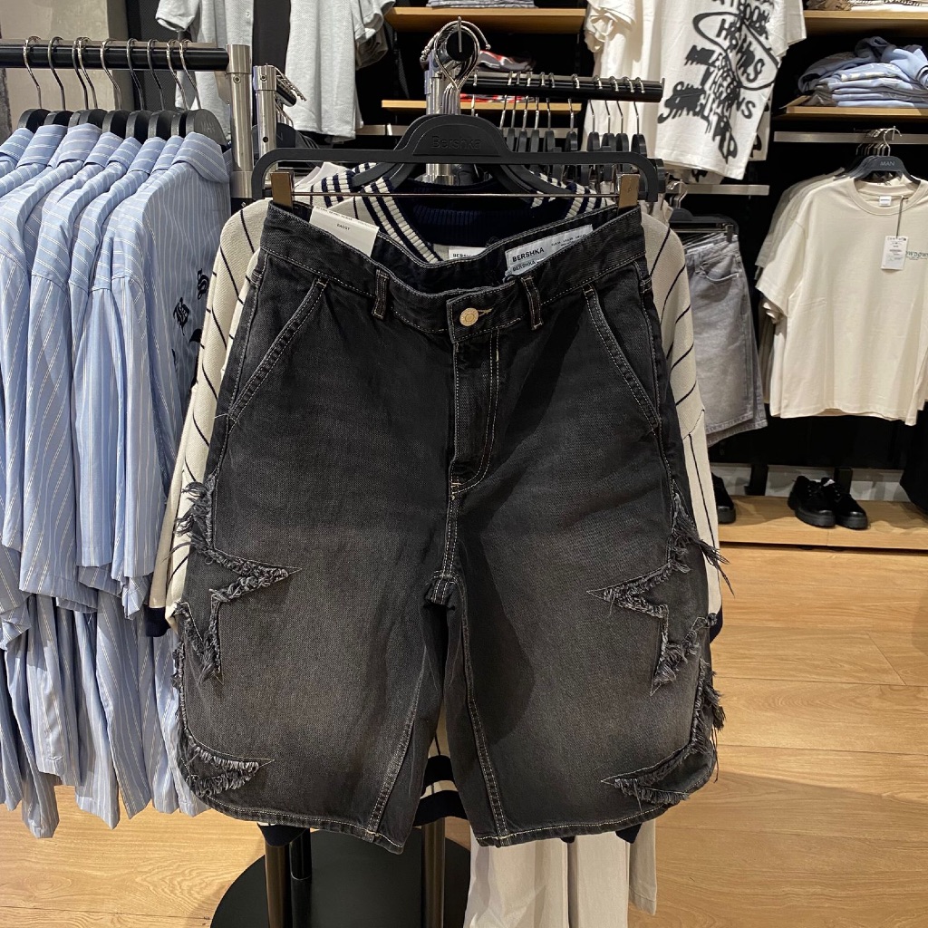 Jastipp. Baggy Jeans Pendek Bershka (MAN)