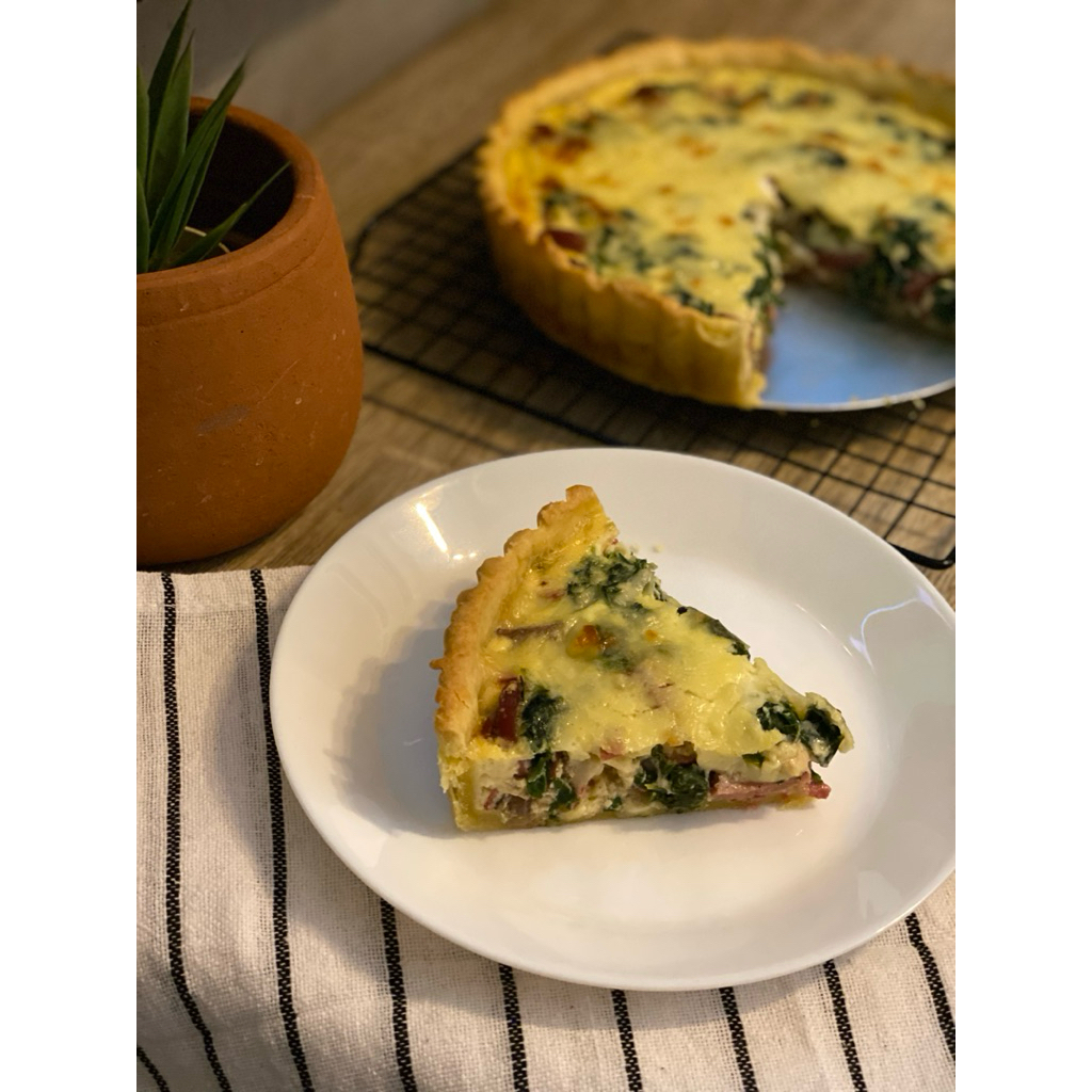 

Homemade Quiche cocok untuk hampers, ulang tahun, dan hantaran