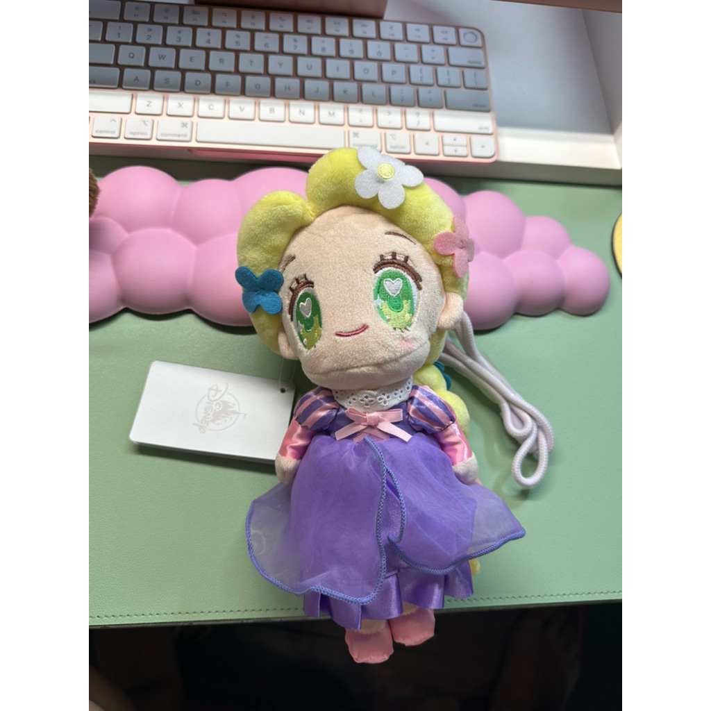 RAPUNZEL DISNEY STORE JAPAN | SLING BAG