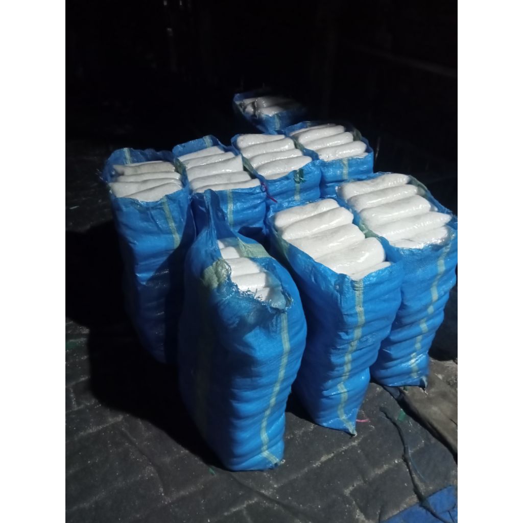 

GARAM KASAR TANPA BAHAN KIMIA 5kg/10kg/25kg bisa request berat