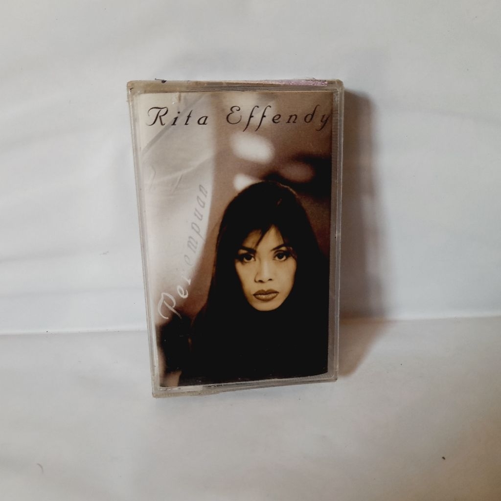 Kaset Rita Effendy - Perempuan (Segel)