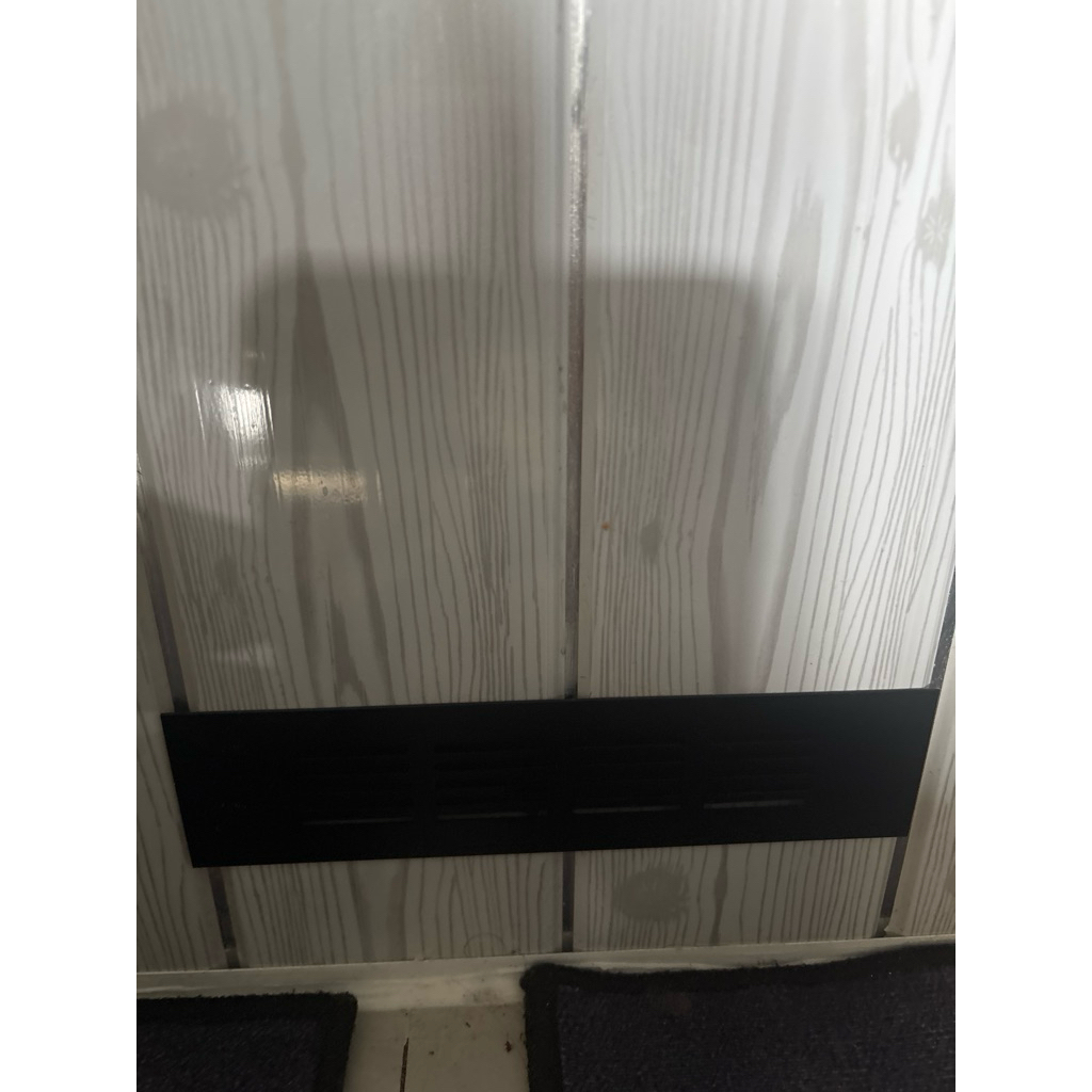 HUBEN Saringan Lubang Hawa 5 x 20 cm Hitam anodize  Gold Ventilasi Aluminium Lubang Angin Udara Sara