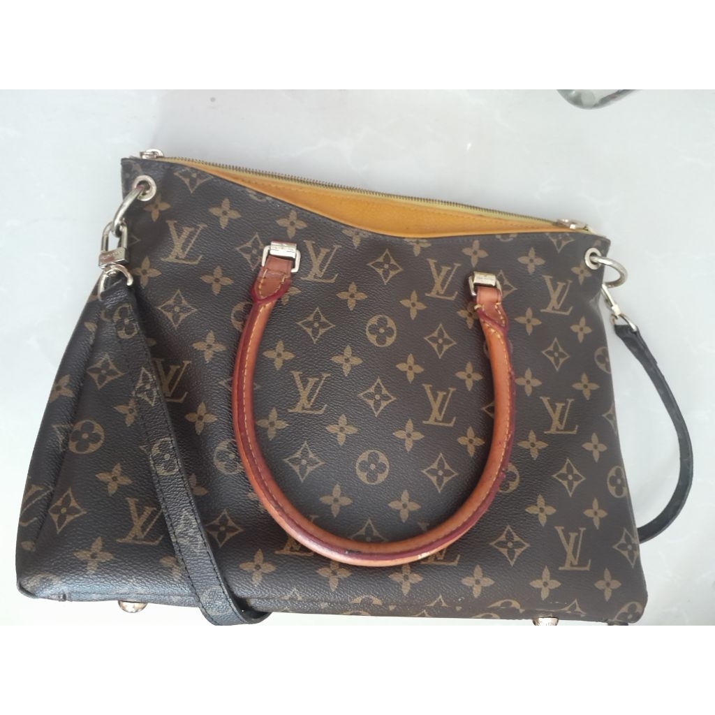 Tas second kulit asli